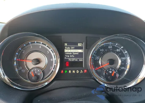 2013 Chrysler Town & Country Touring из США, поврежденный, VIN 2C4RC1BG6DR747564